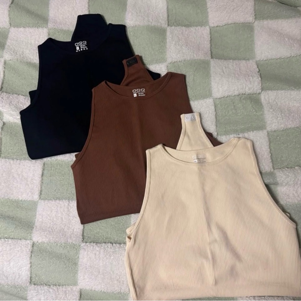 Ribbed High-Neck Bodysuit - Black, Brown & Cream